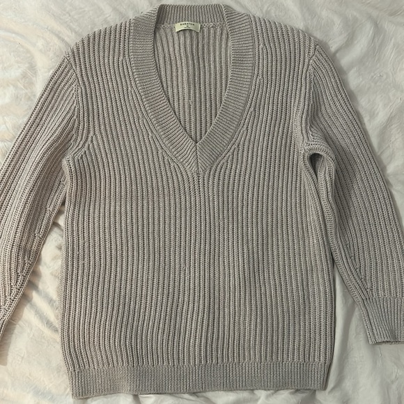 Aritzia Babaton V Neck Sweater - Picture 2 of 3